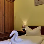 Bernstein Am Kurfuerstendamm