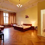 Bernstein Am Kurfuerstendamm