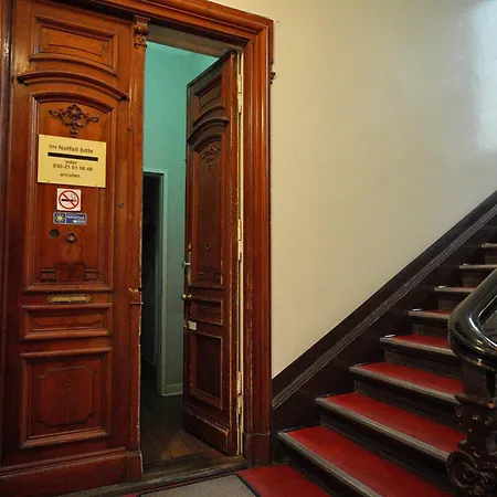 Bernstein Am Kurfuerstendamm