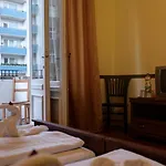 Bernstein Am Kurfuerstendamm Отель 3*