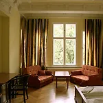 Bernstein Am Kurfuerstendamm Берлин