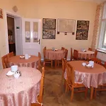 Bernstein Am Kurfuerstendamm 3* Берлин