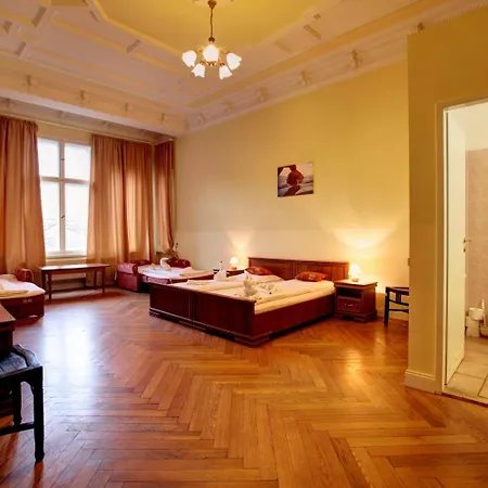 Bernstein Am Kurfuerstendamm Otel