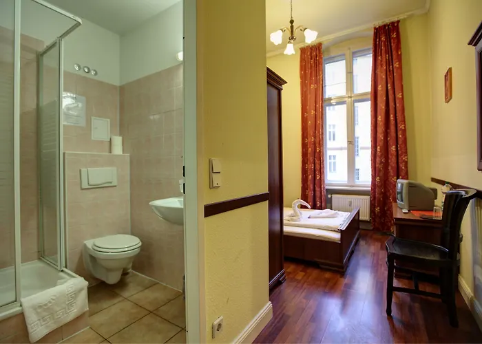 Bernstein Am Kurfuerstendamm 3* 베를린