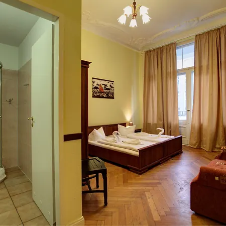 Bernstein Am Kurfuerstendamm